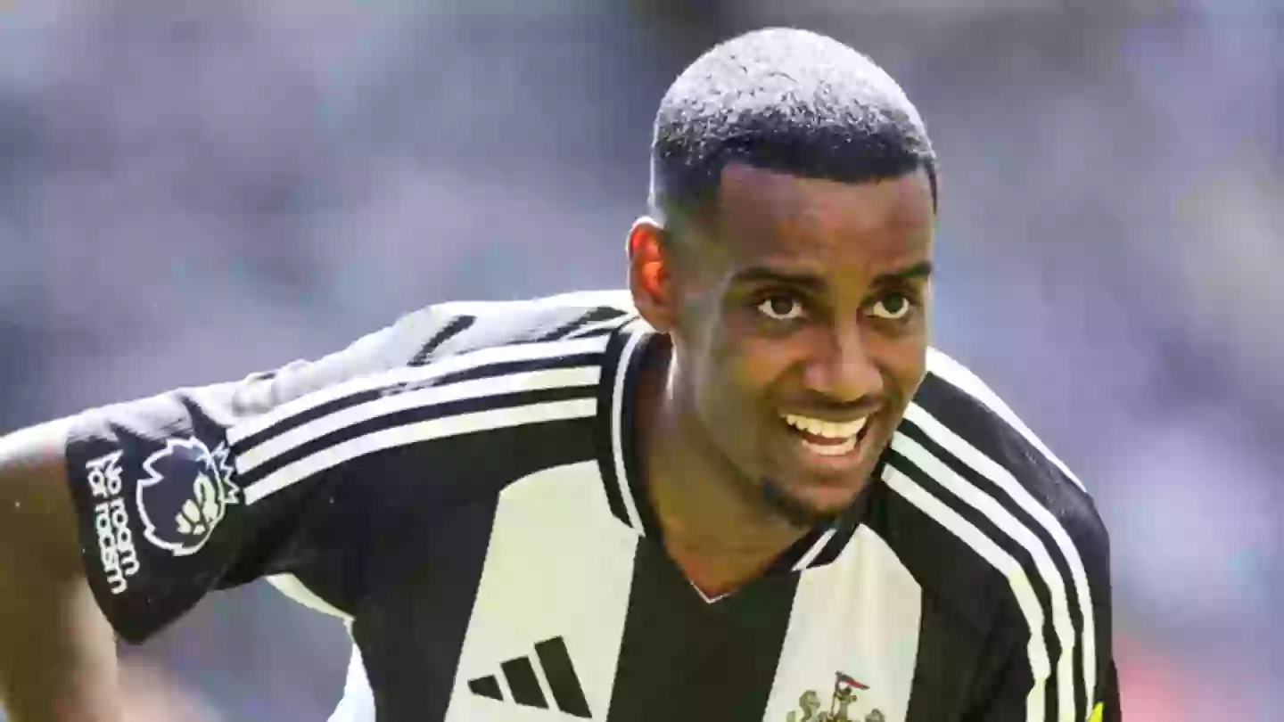 Isak Transfer Twist Emerges Hours Before Newcastle Match as Liverpool Timeline Set