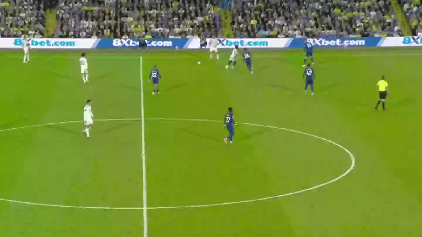 Leeds_United_boo Leeds vs Everton Chaos as Player Loudly Booed By Own Fans