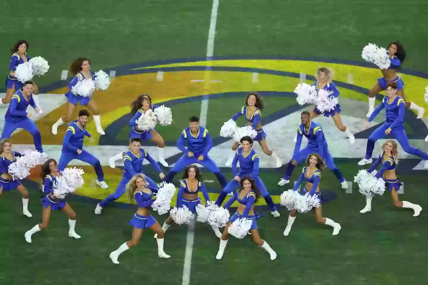 Minnesota Vikings cheerleaders. Image: Stephen Maturen / Contributor via Getty