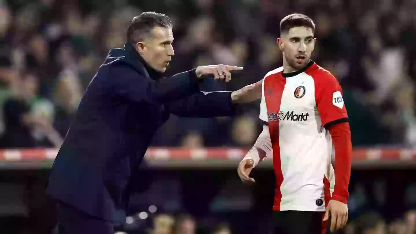 Dutch media have already made quick verdict on Robin van Persie after his first match in charge of Feyenoord
