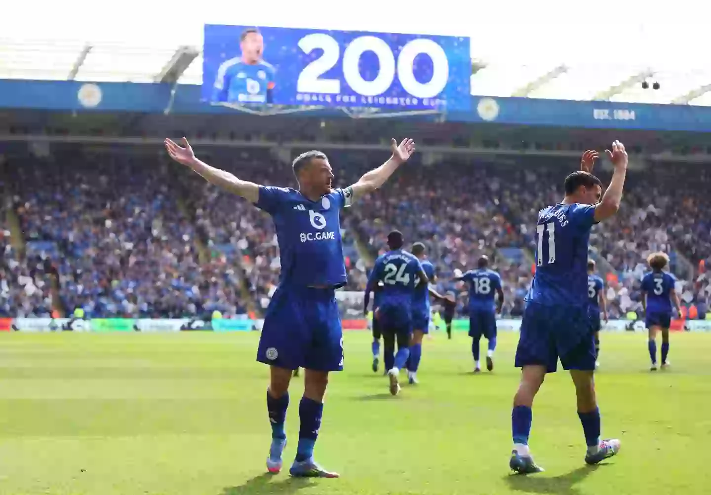 GettyImages-2215767646 Jamie Vardy wanted by La Liga giants in stunning free transfer as update on future revealed
