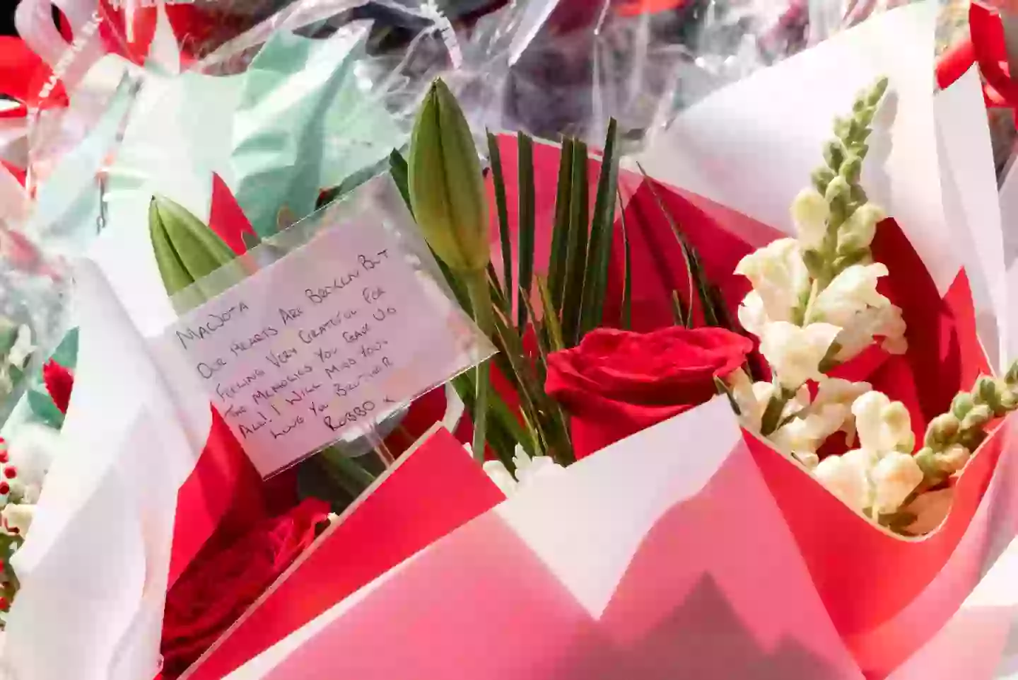 Andy Robertson Leaves Emotional Note For Diogo Jota At Anfield 2 Andy Robertson Leaves Emotional Note For Diogo Jota At Anfield