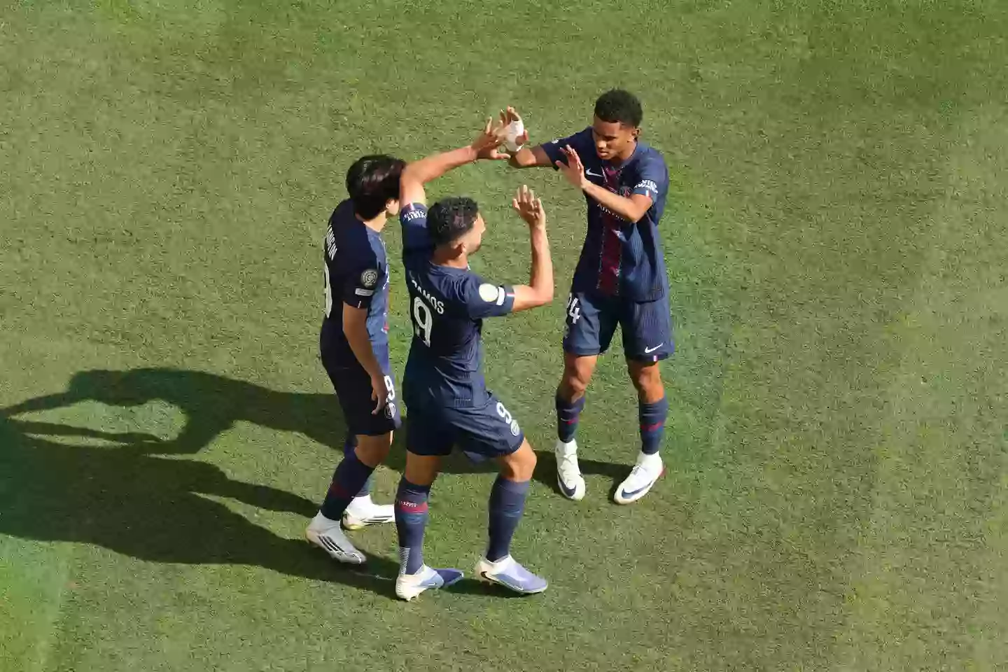 GettyImages-2223704390 Le PSG a reçu le coup de grâce pour la Coupe du monde des clubs : deux joueurs immédiatement suspendus pour le choc contre Chelsea