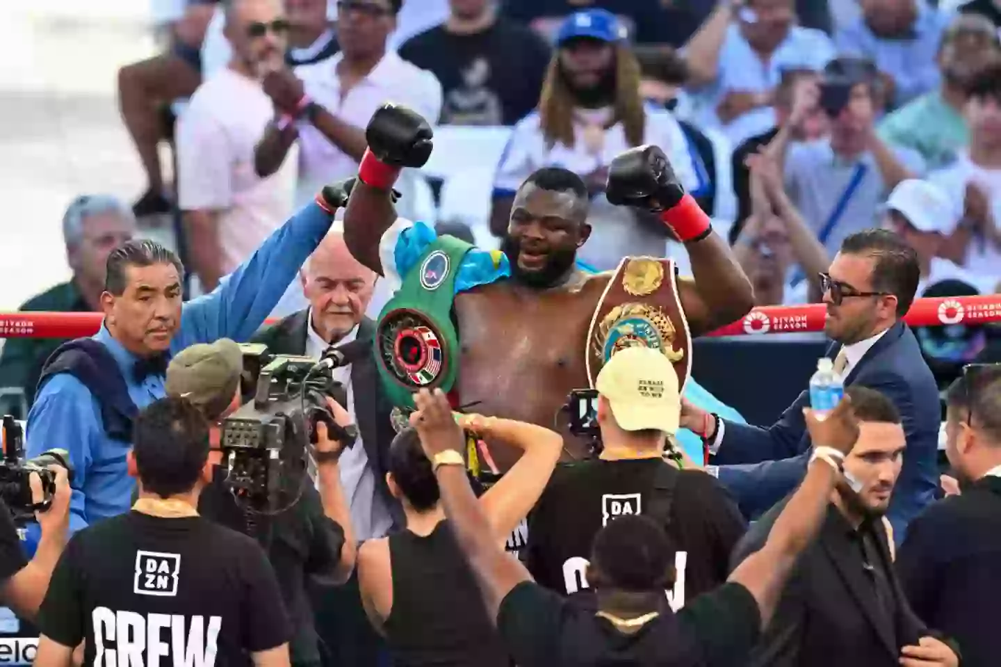 Martin Bakole will take on Joseph Parker on Saturday (Image: Getty)