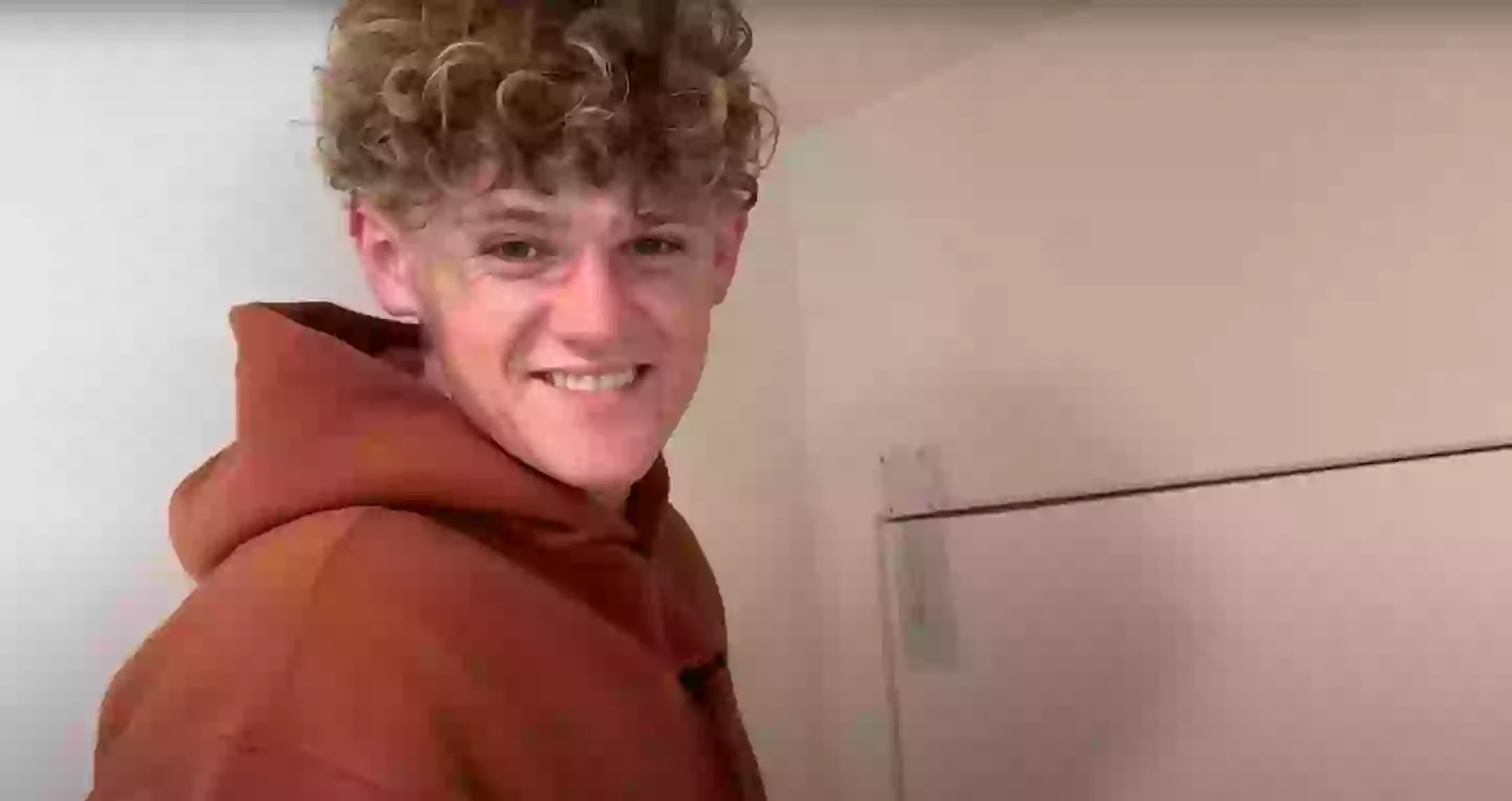 The YouTuber was impressed by the automatic door closer (YouTube/@ryan)