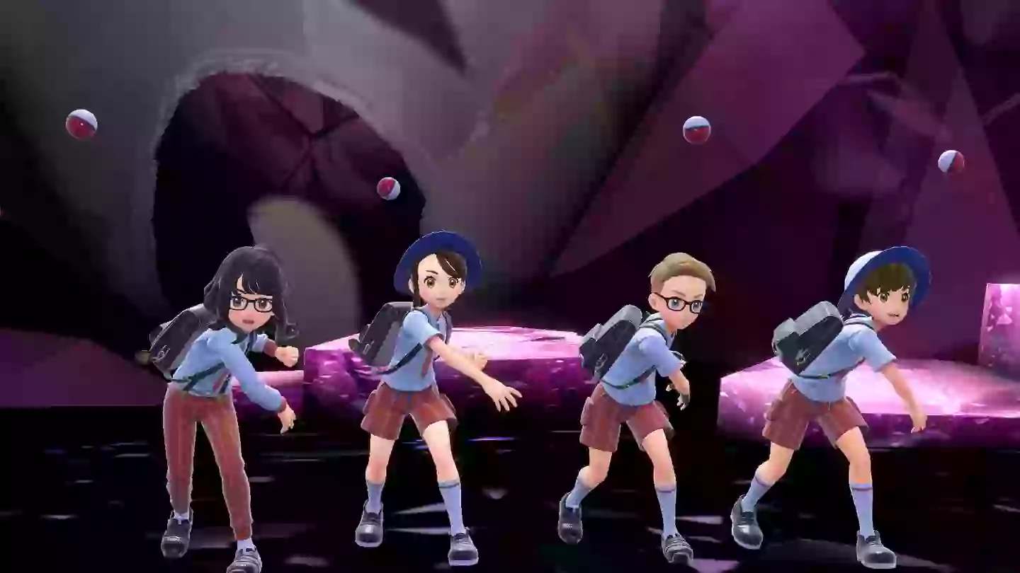 Four players in a Tera Raid Battle /