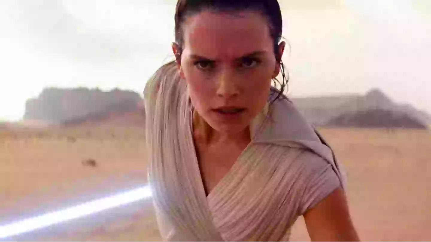 Star Wars fans seriously hyped by new sequel teaser