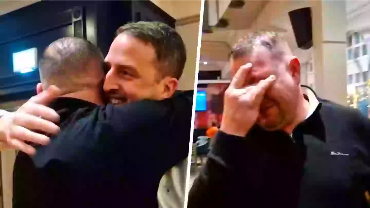 Gamer’s girlfriend arranges surprise meeting with online friend of six years