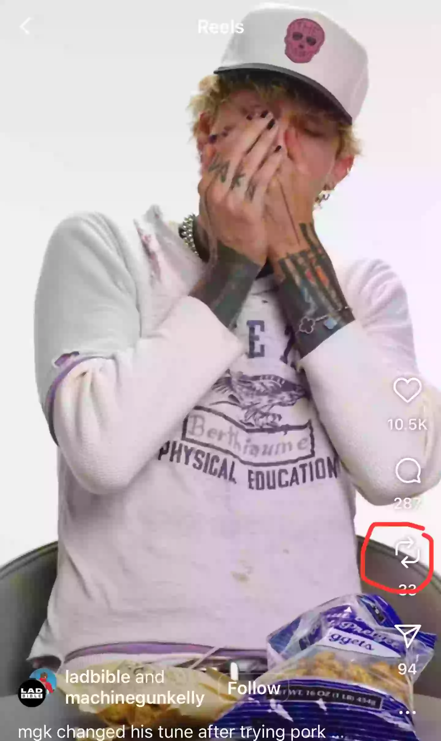 People are waking up to the repost feature this morning (Instagram/@ladbible)