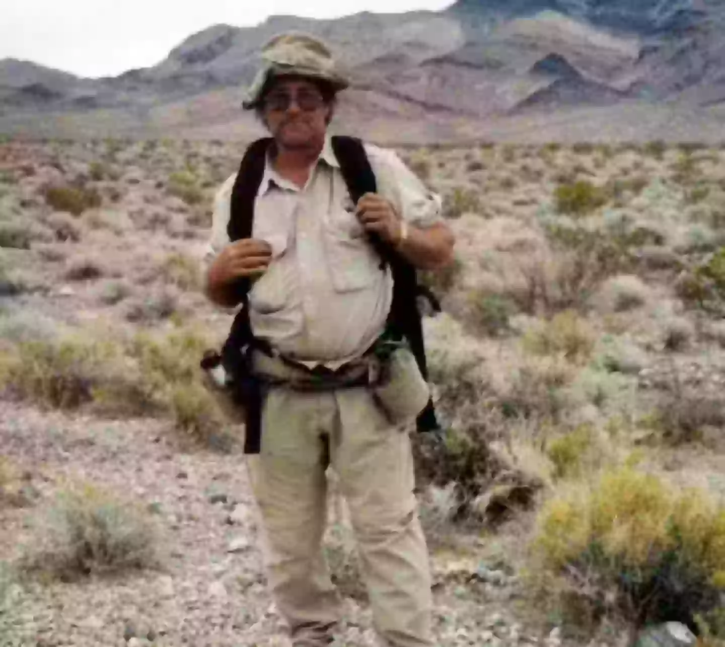 Freeman ventured into Area 51 at night to undertake his expedition (otherhand.org)