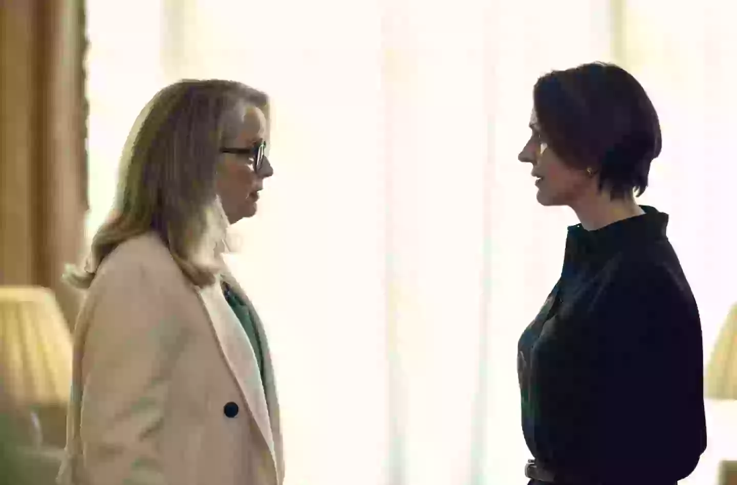 The two leaders face an impossible choice (Netflix)