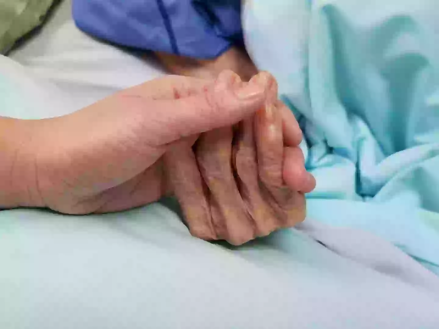 There are several signs that somebody is close to passing away (Getty Stock Photo)