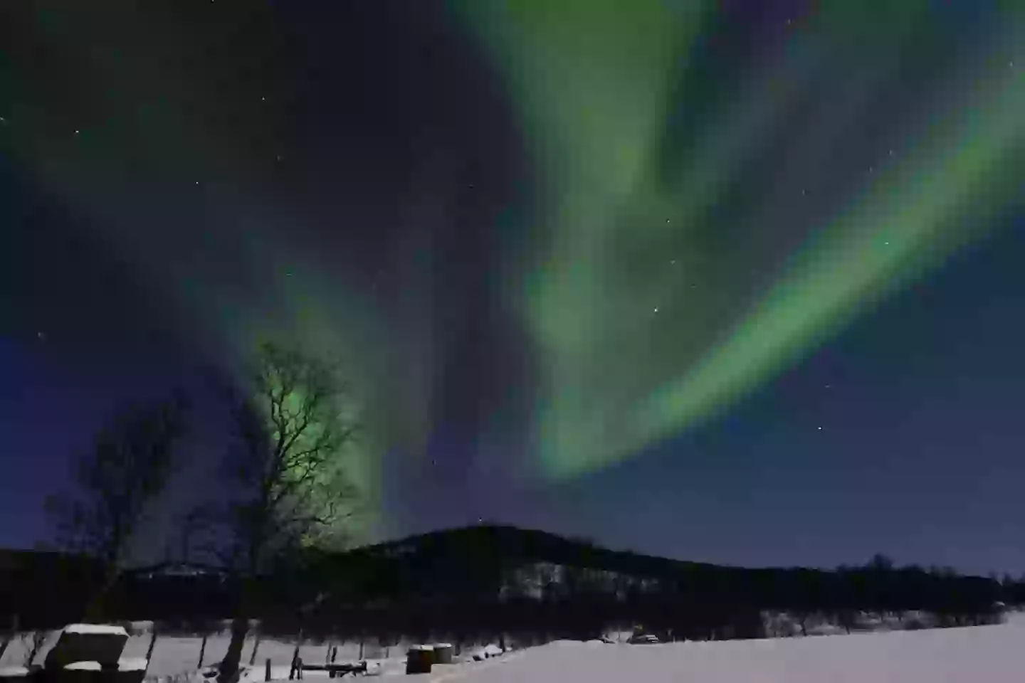 A study has found that the Northern Lights might've hindered communications with other ships the night of the rescue. (Jakub Porzycki/Anadolu via Getty Images)