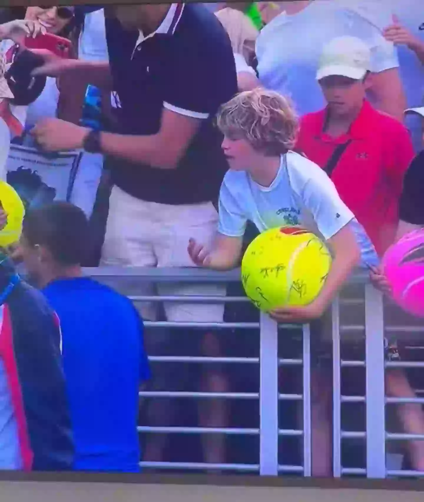 The clip went viral on social media (X)