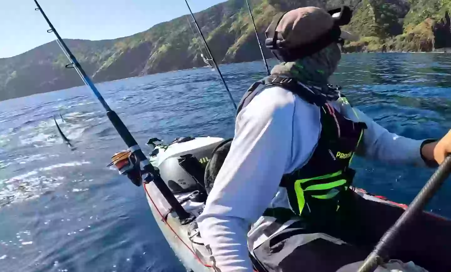 Now that's scary (YouTube/@NomadicKayakFishing)