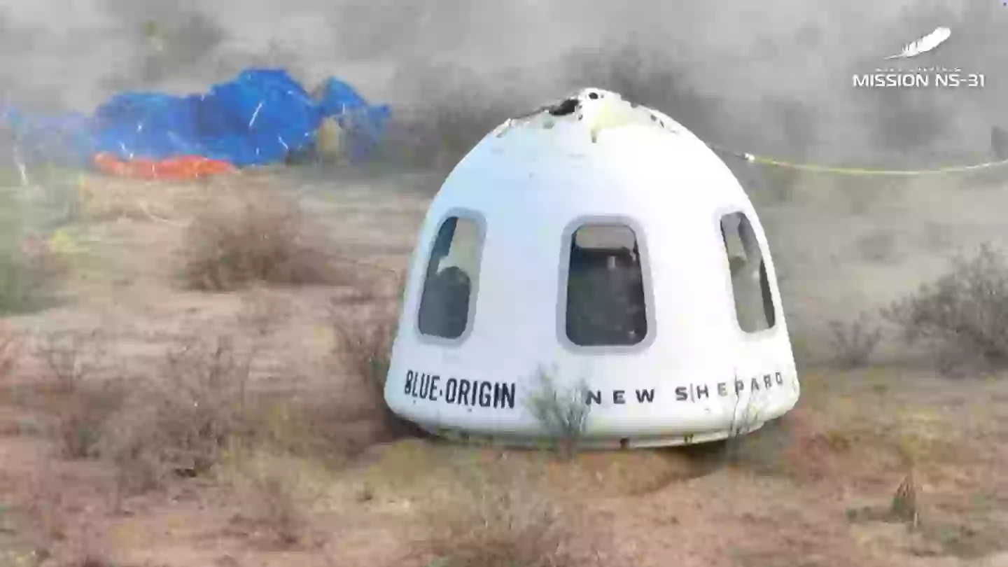 Conspiracy theorists have one big question after comparing Blue Origin rocket to SpaceX Falcon on return from space