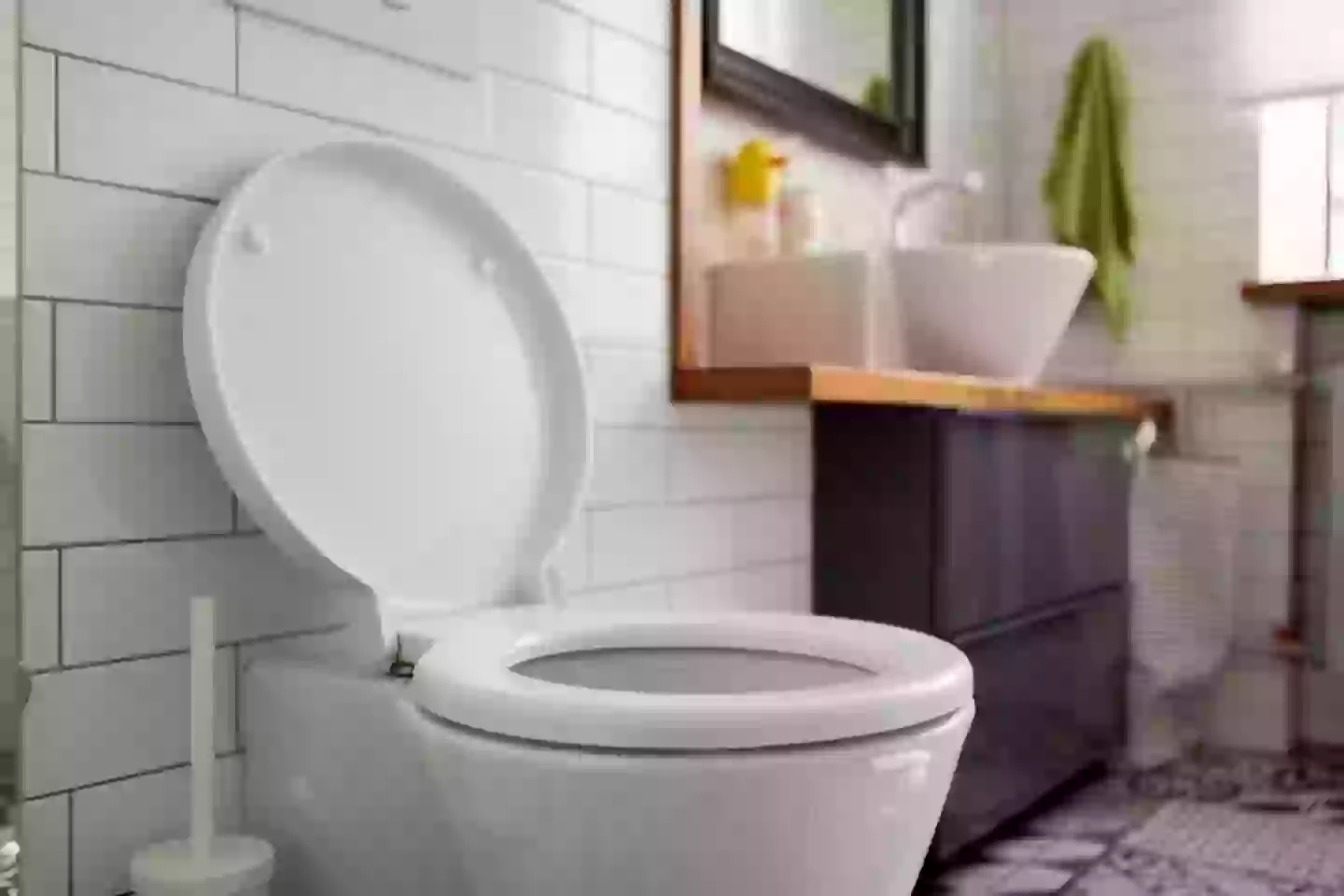 Spending more than ten minutes in the bathroom is bad news, medics say (Getty Stock Image)