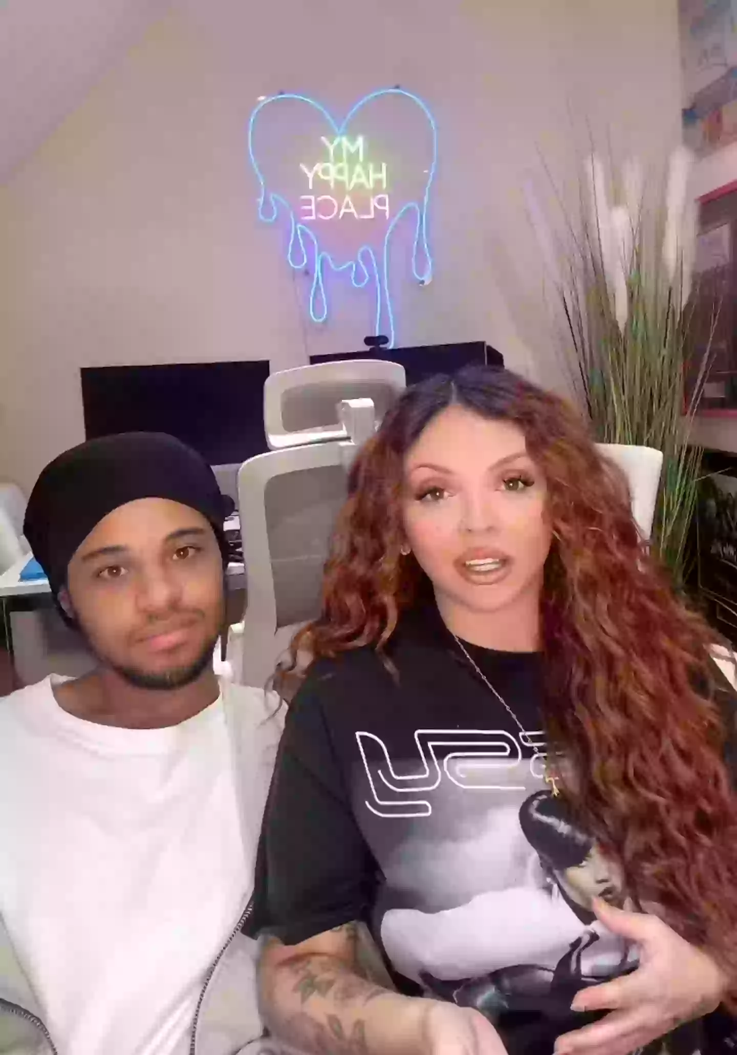 The Little Mix star shared more about the condition (Instagram/jesynelson)