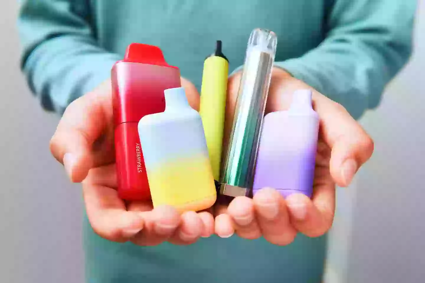 Vaping without nicotine still causes potential harm (Getty Stock Images)