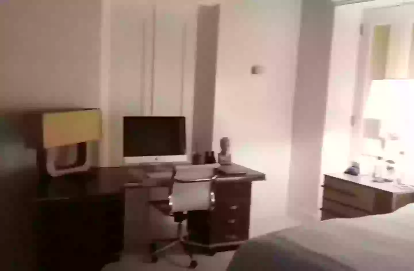 A video of Epstein's room was shown (YouTube/Inside Edition)