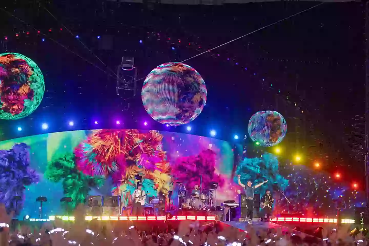 Coldplay hospitality tickets are still up for grabs (Getty/Jo Hale)