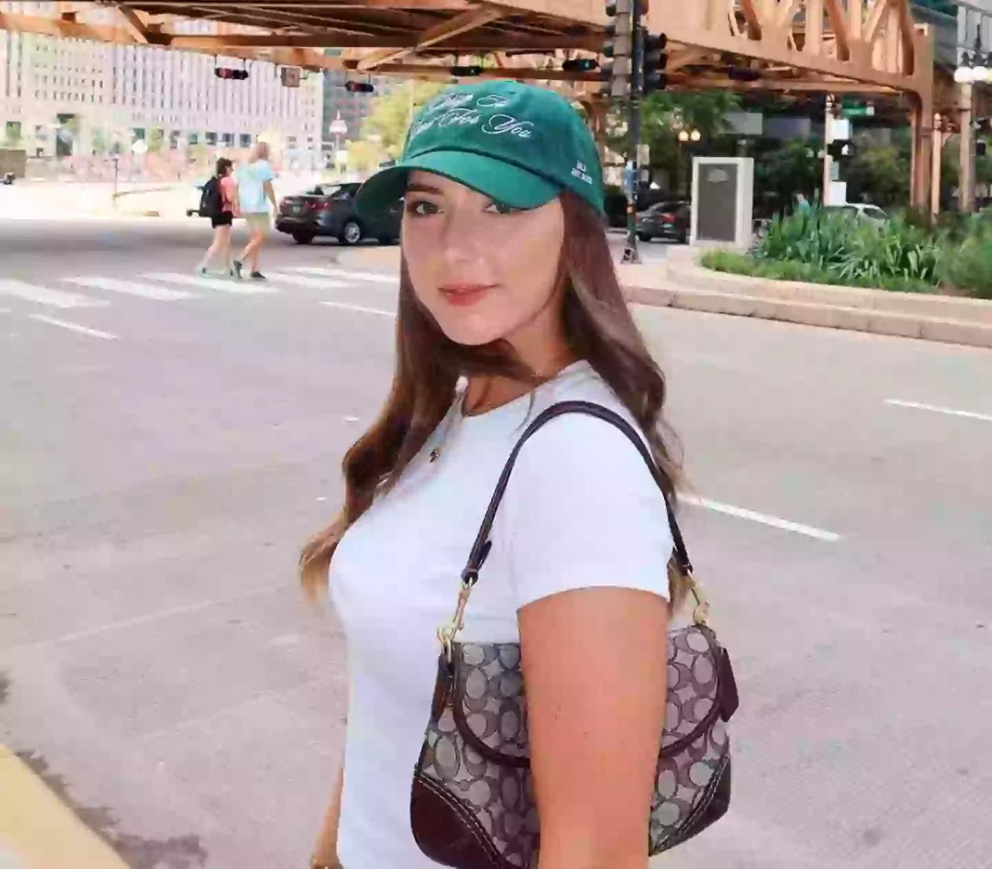 Hailie struggles with the track. (Instagram/@hailiejade)