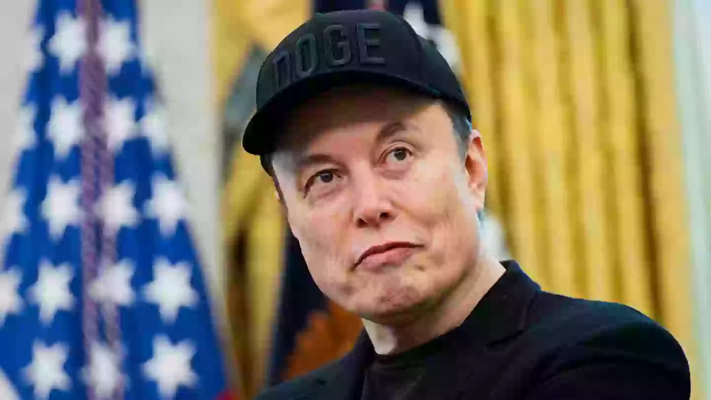 Elon Musk explained why he sold the seven mansions he owned and bought tiny house worth £37,000