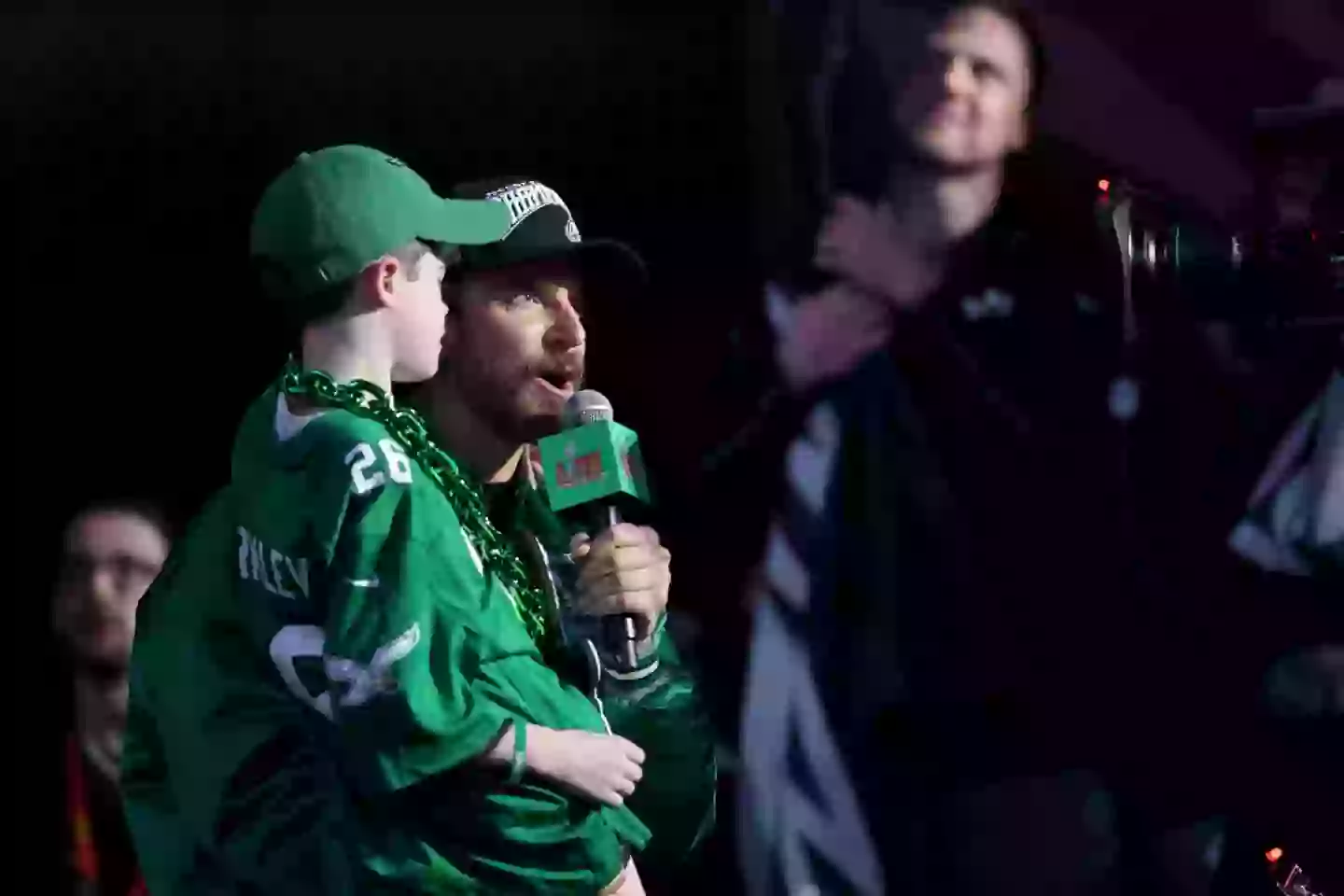 Bradley Cooper announcing the Eagles to the pitch (Emilee Chinn/Getty Images)