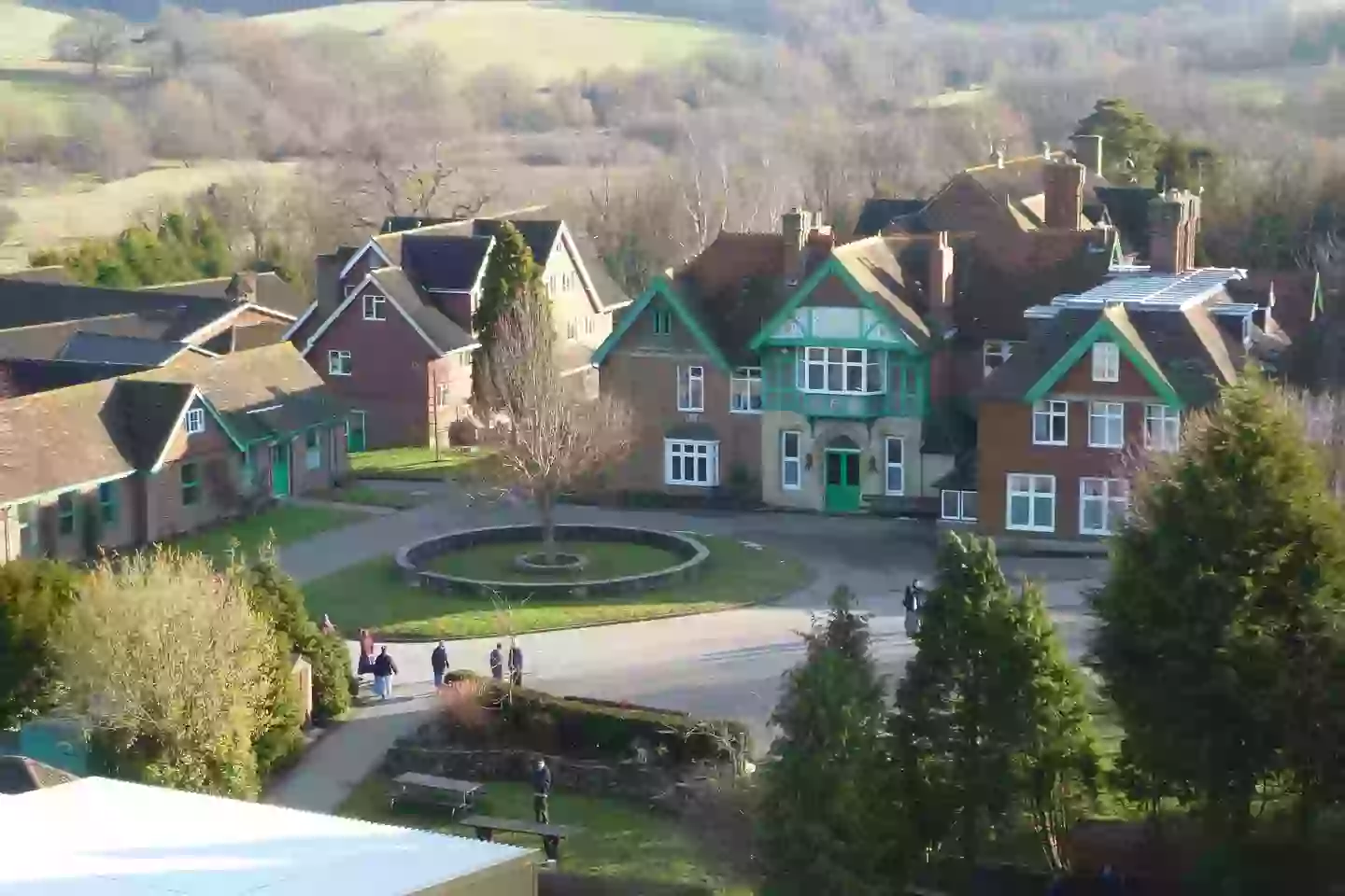 The village of Darvall Bruderhof in East Sussex (Bruderhof)