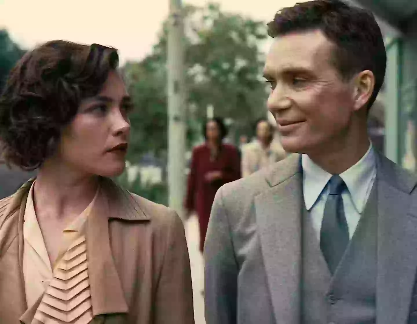 Christopher Nolan apologised to Florence Pugh for her role in Oppenheimer - Film - LADbible