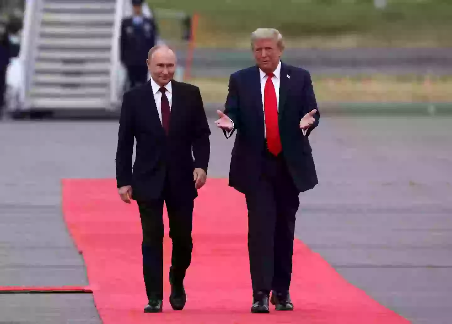 Plenty have noticed his right arm doesn't move as much (Contributor/Getty Images)