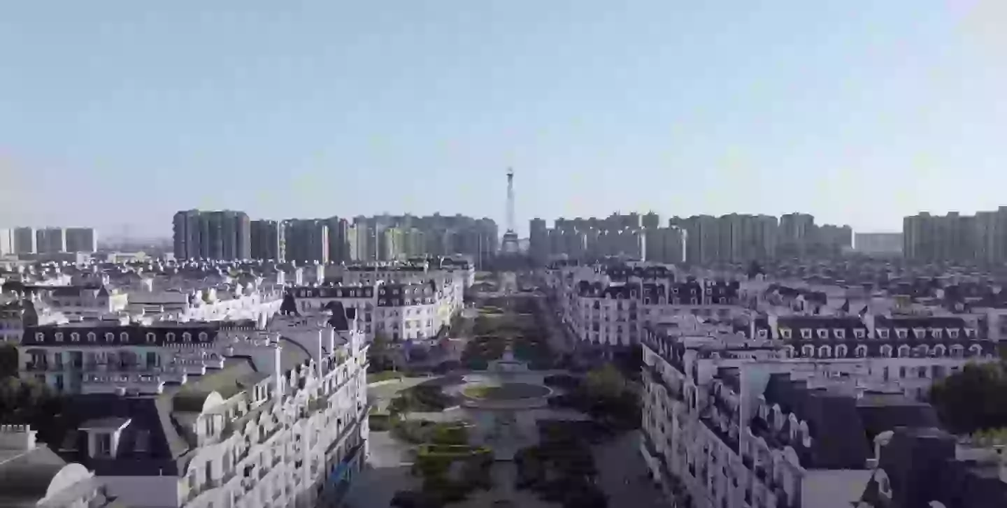 No, that's not Paris (YouTube/Yes Theory)