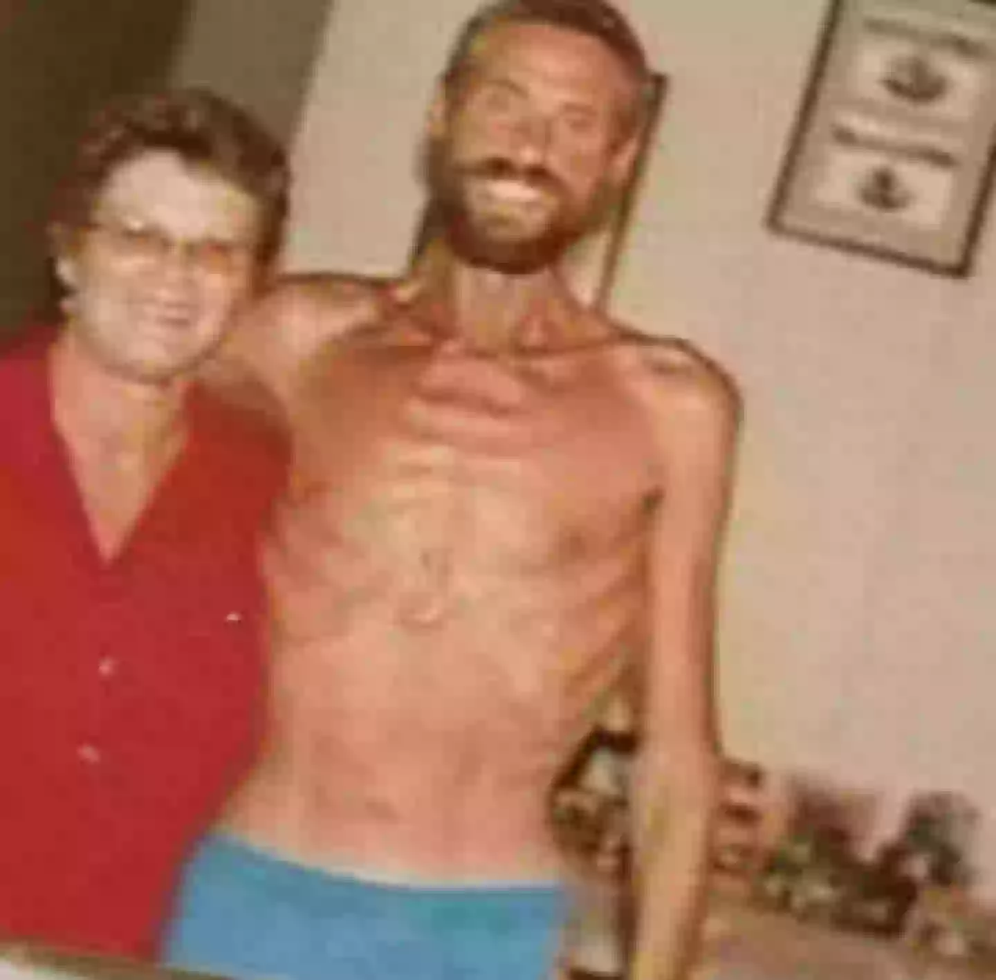 Ricky đã giảm được 130 pound sau thử thách này. (Ricky Megee/BBC)