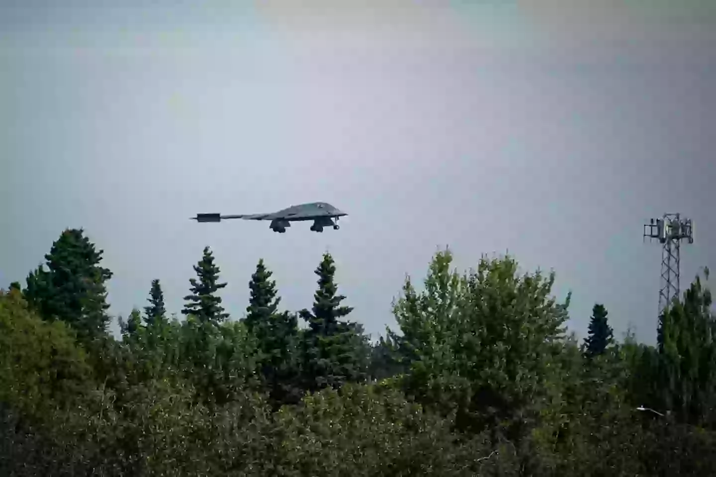 One of the jets in flight near the Alaska base (Al Drago/Bloomberg via Getty Images)