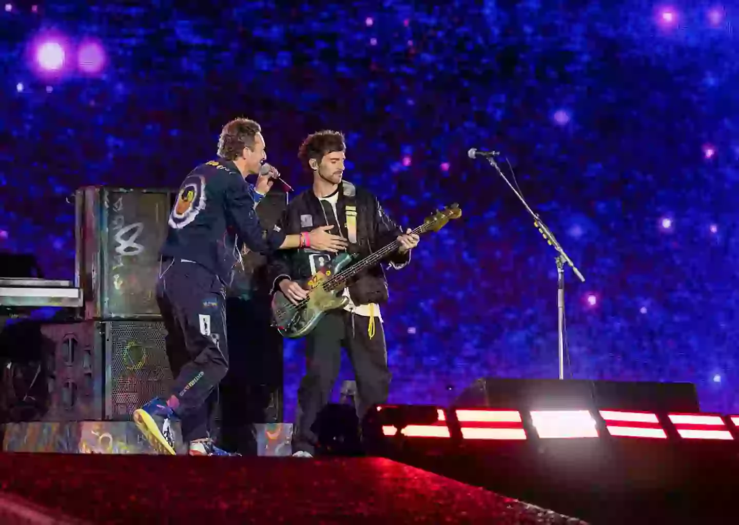 Fans are sharing their top tip for securing Coldplay merch (Getty/