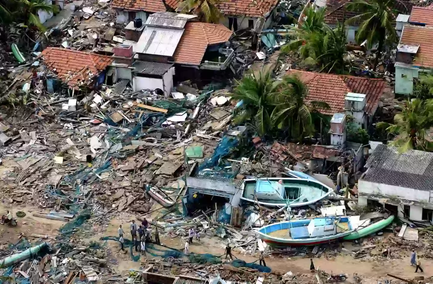 It was a wake up call around the globe (SENA VIDANAGAMA/AFP via Getty Images)
