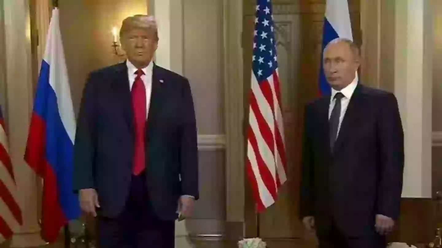 Body language expert reveals how Donald Trump 'really feels' about Vladimir Putin in resurfaced footage