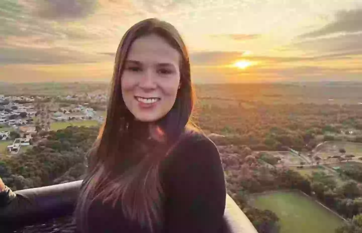 The 29-year-old became unexpectedly famous after being filmed by another passenger (Instagram/@jeniffercastro)