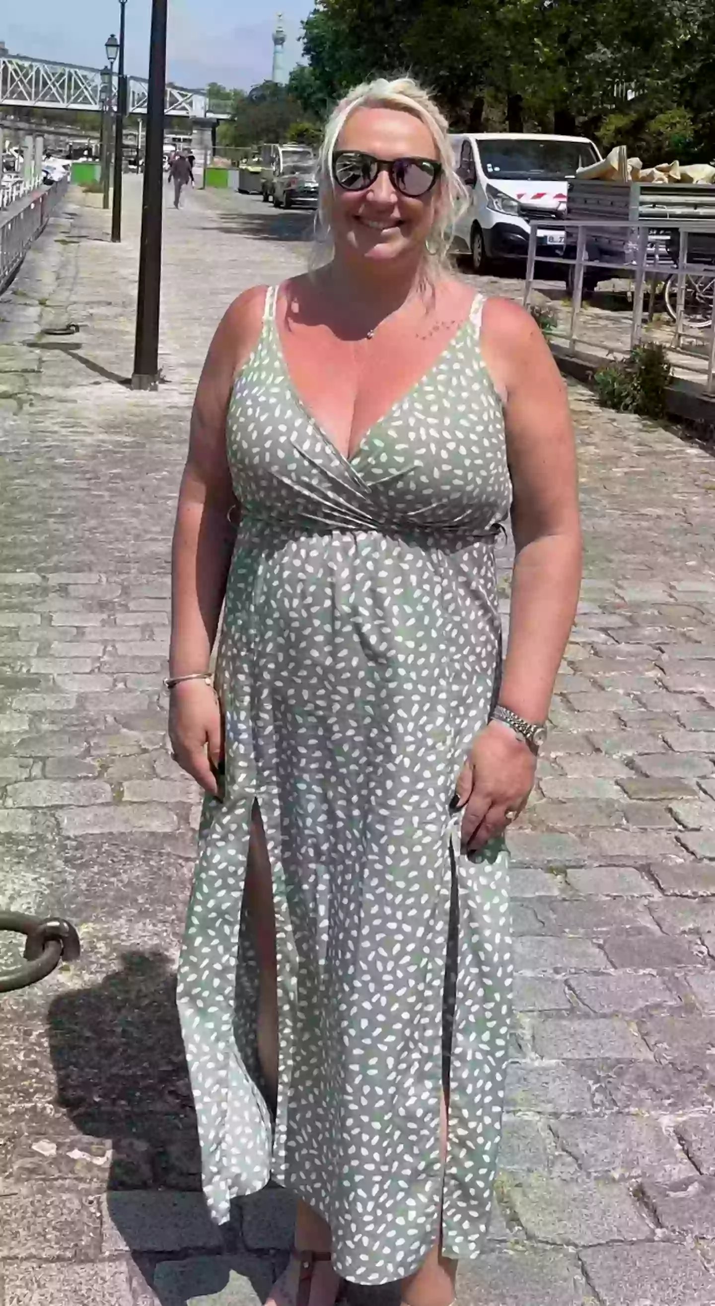 Ellen Ogley, 42, was a size 18 at her heaviest (SWNS)