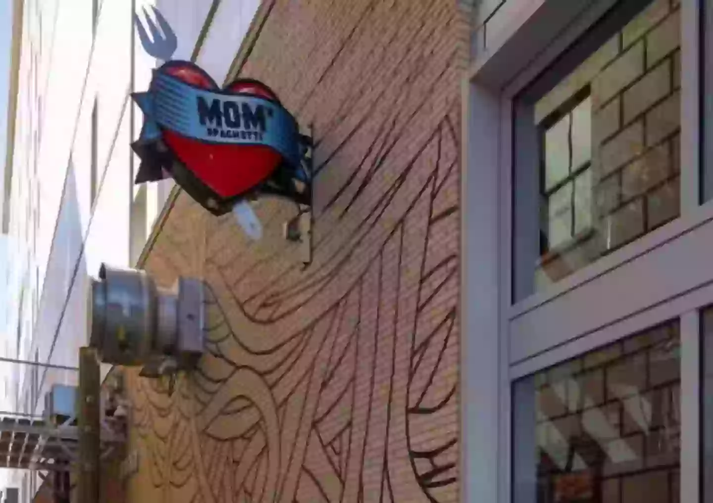There's now even a 'mom's spaghetti' restaurant in Detroit (Instagram/@momsspaghettidetroit)