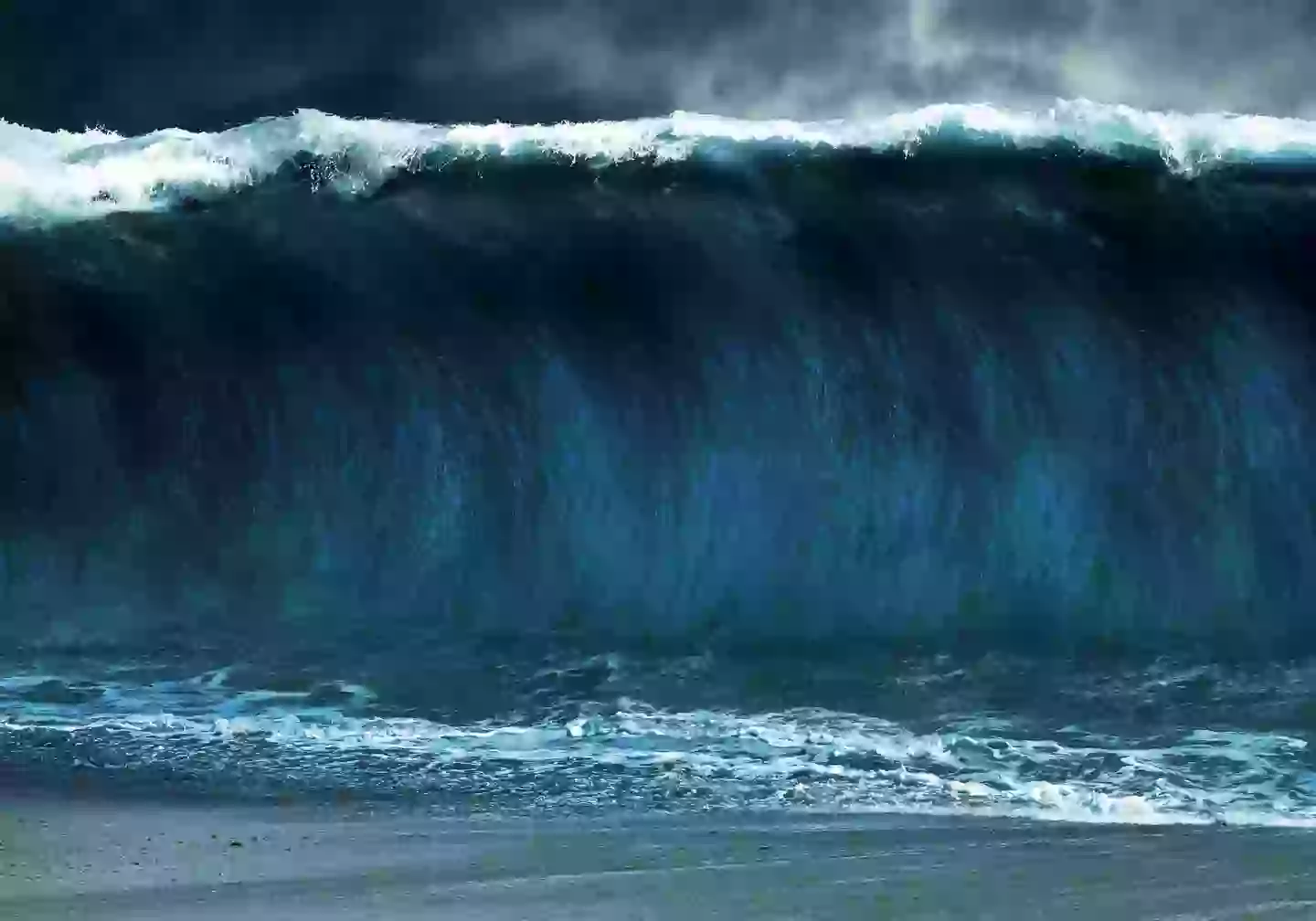 The 1,000-foot mega-tsunami would have catastrophic effects on the US (Getty Stock Image)