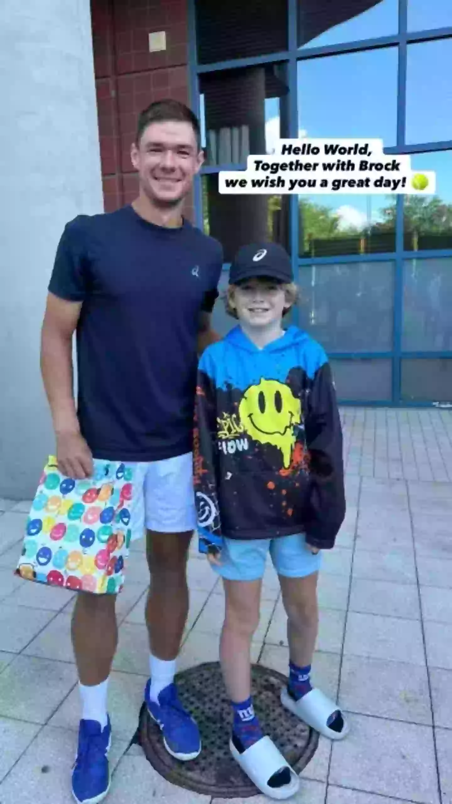Tennis star Kamil Majchrzak managed to meet up with the young fan afterwards (Instagram/@kamilmajchrzakk)