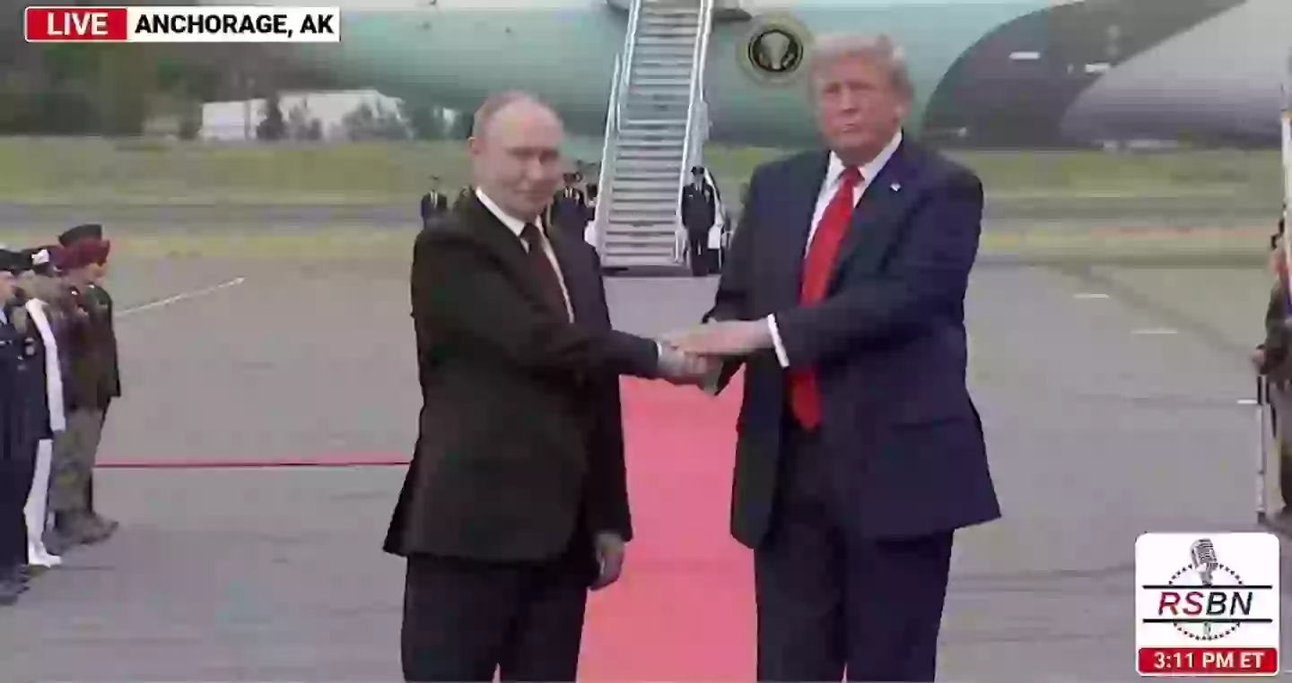 The world leaders handshake has sparked a lot of chatter online (RSBN)