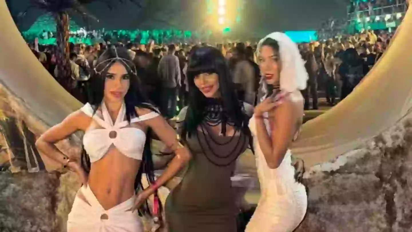 Ivonne (left) with her friend Estefania Bedoy (right) (NewsX)