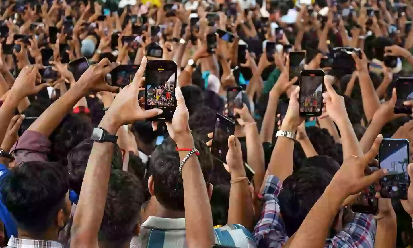 Phones across the UK are set to go off. (Ashish Vaishnav/SOPA Images/LightRocket via Getty Images)