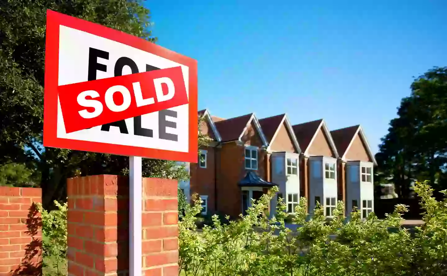 It may be tempting for those looking to buy a home (Getty Stock Image)
