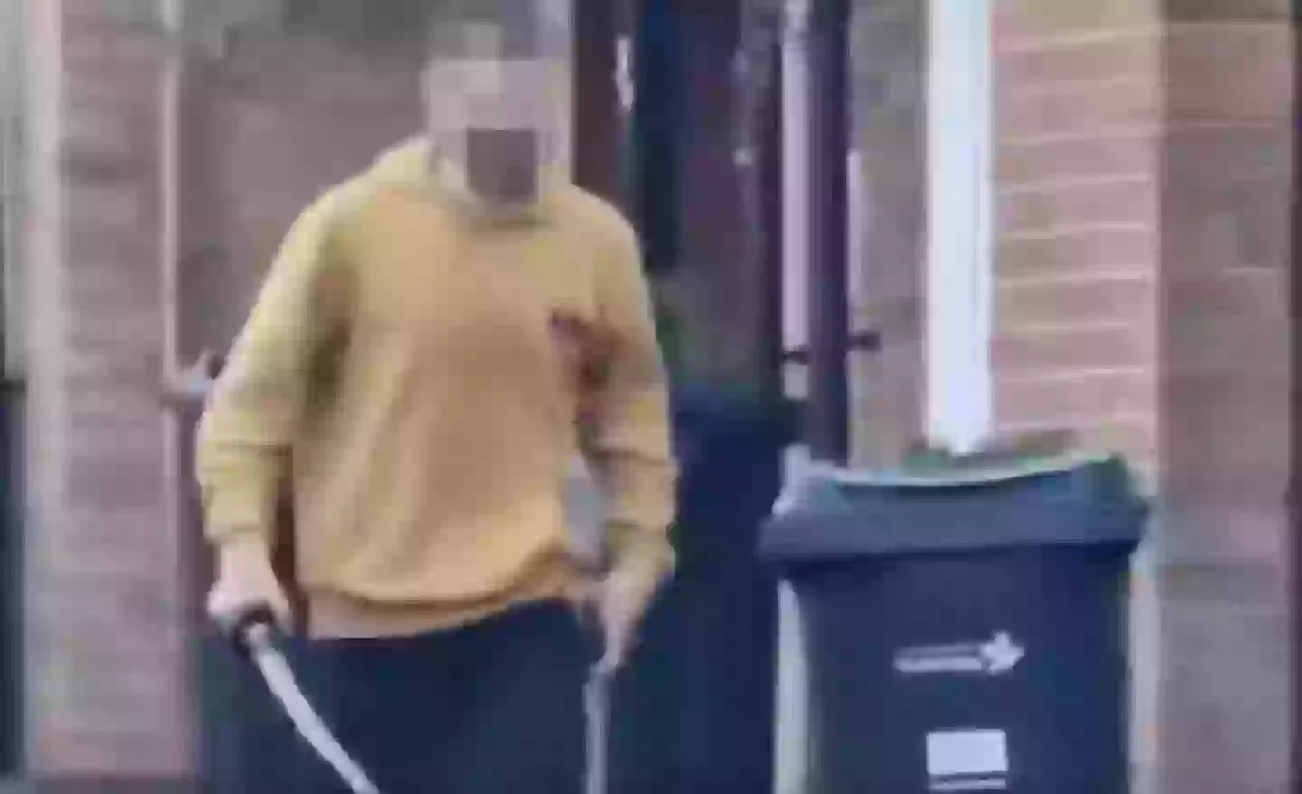 The man was carrying a sword. (X/ell_pht)