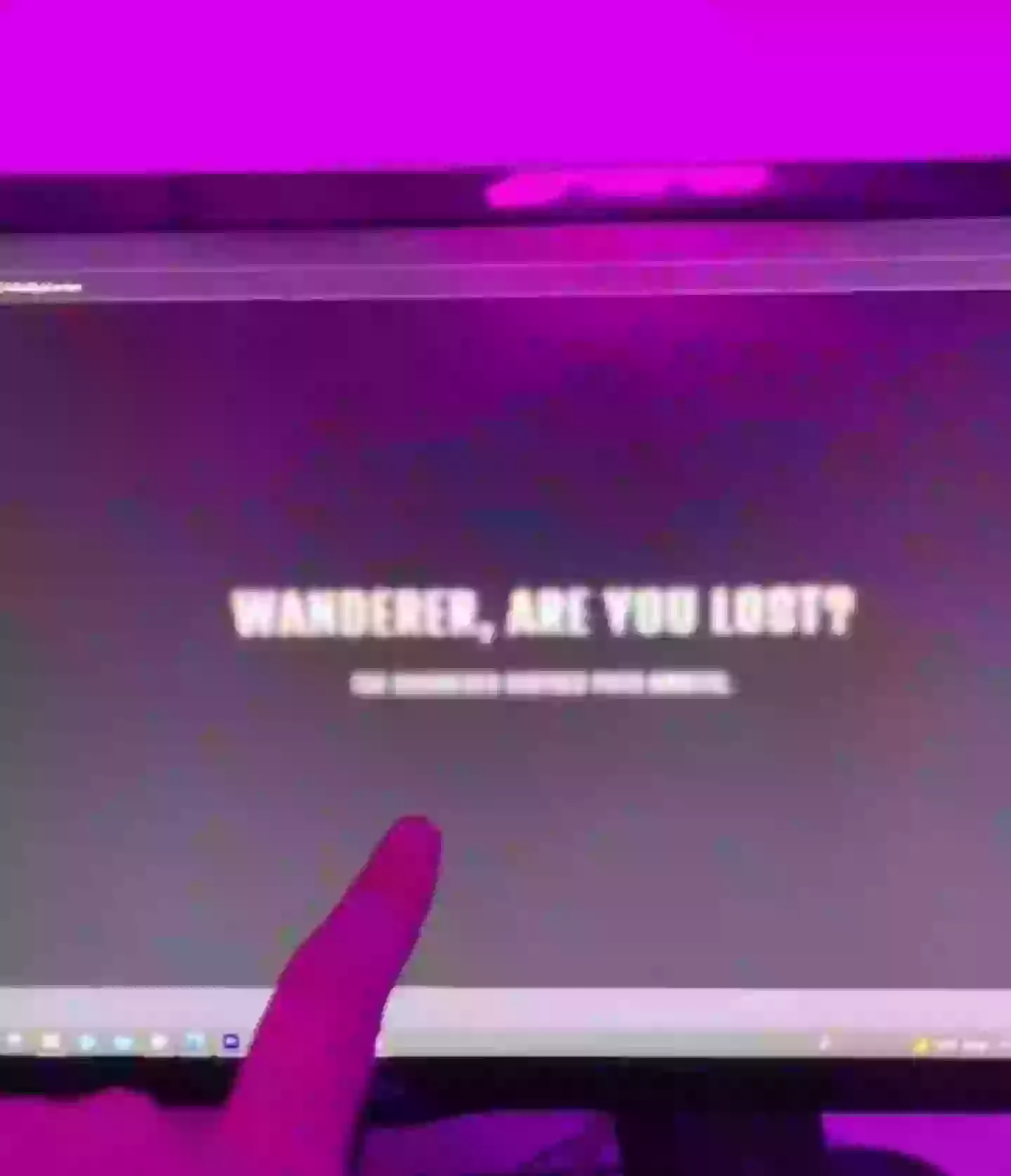 He found this incredibly weird website (TikTok/@austinvro)