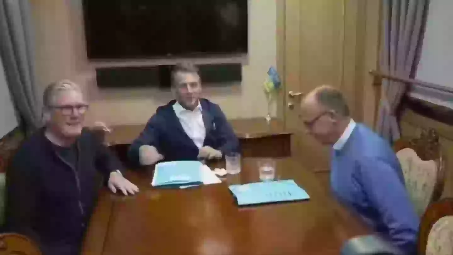 Truth behind Keir Starmer and Emmanuel Macron 'cocaine' video as France clarifies 'mystery white bag'