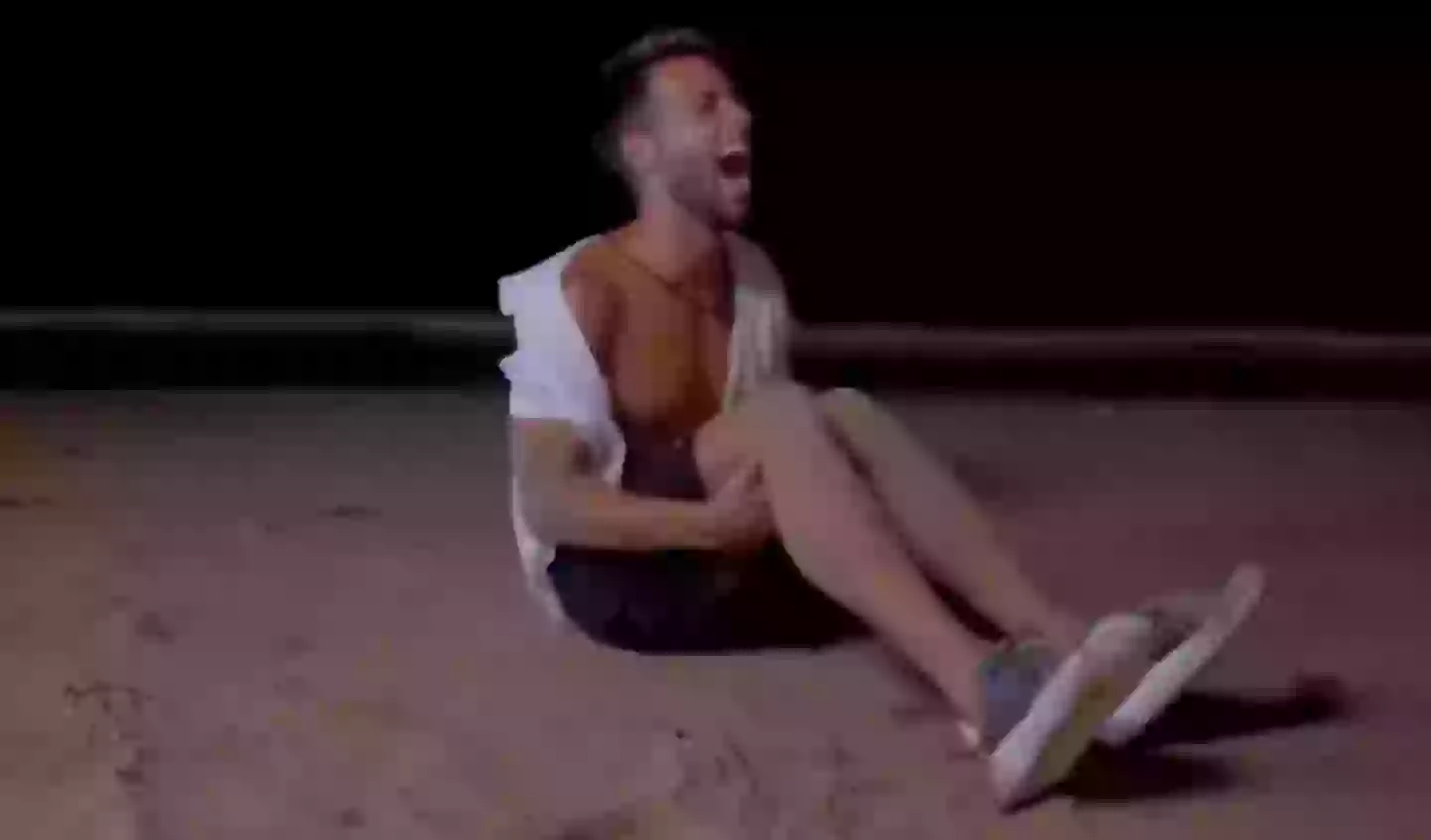 Montoya couldn't handle it (Mitele)